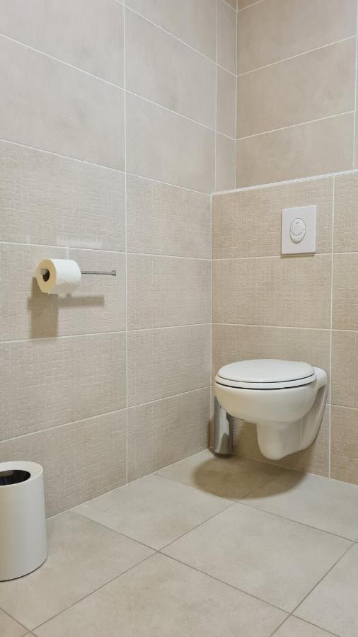 Le Maconnais Guest House Vinzelles エクステリア 写真