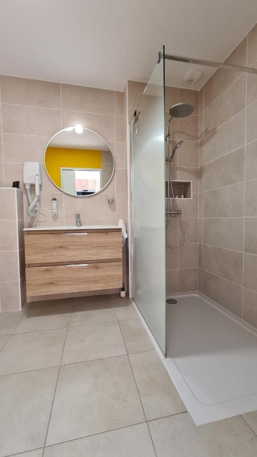 Le Maconnais Guest House Vinzelles エクステリア 写真